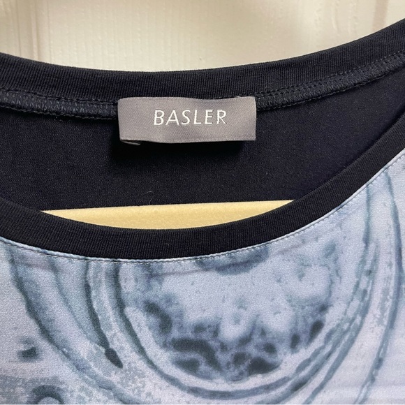 Basler Abstract Pattern Blouse - Picture 5 of 10